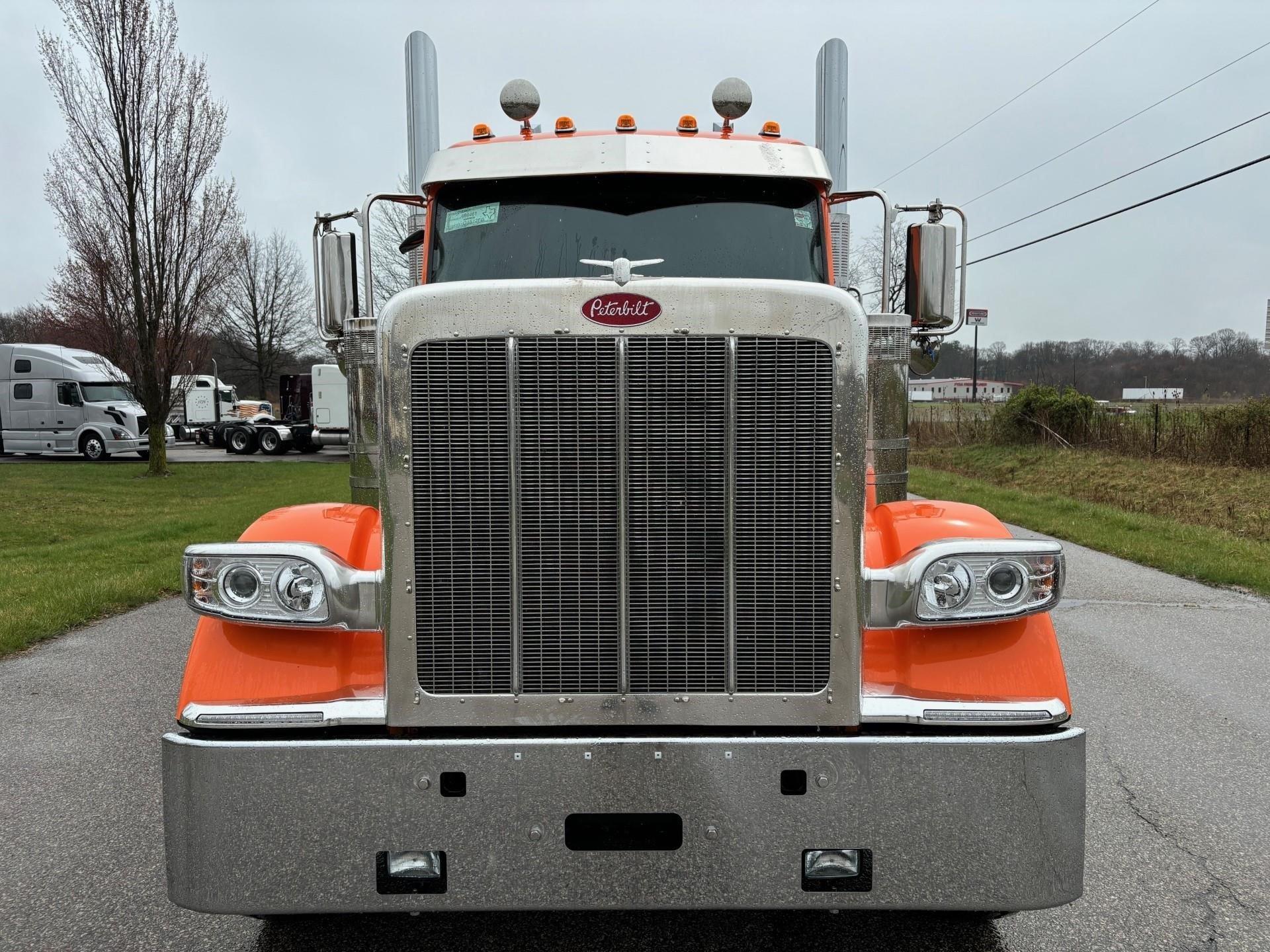 2025 Peterbilt - image 8