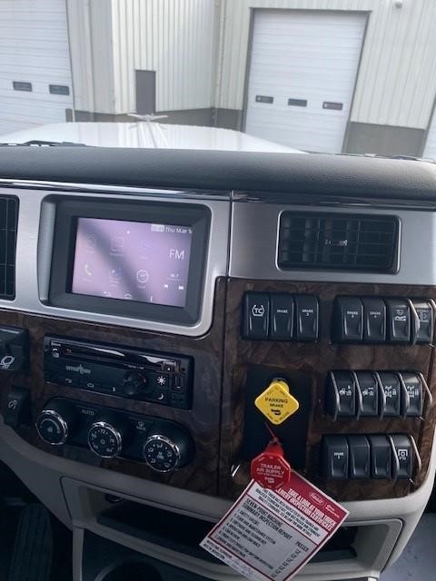 2025 Peterbilt - image 10