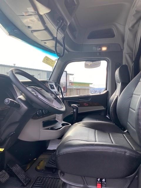 2025 Peterbilt - image 12