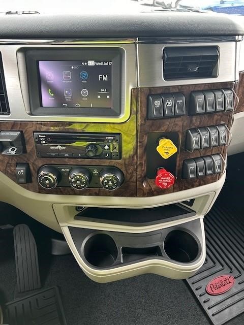 2025 Peterbilt - image 11