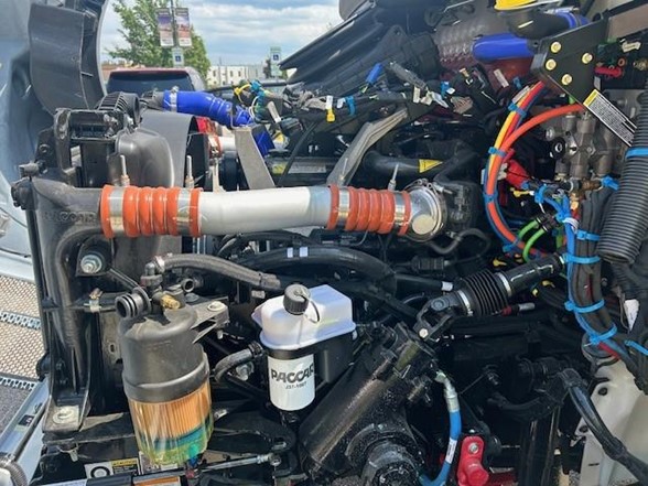 2025 Peterbilt 536 - image 6