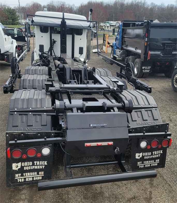 2024 Peterbilt 567 - image 3