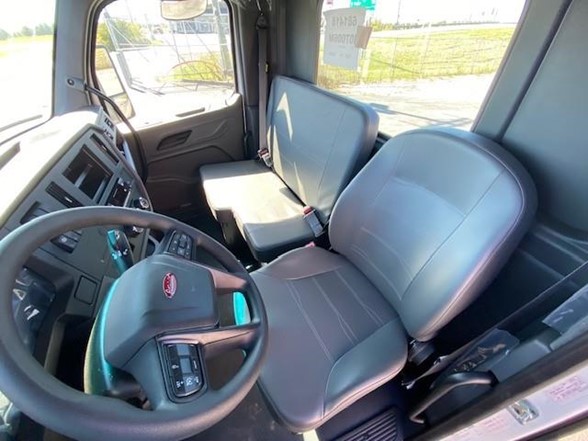 2024 Peterbilt - image 10