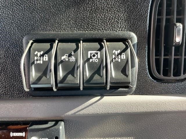 2023 Peterbilt 389 - image 15