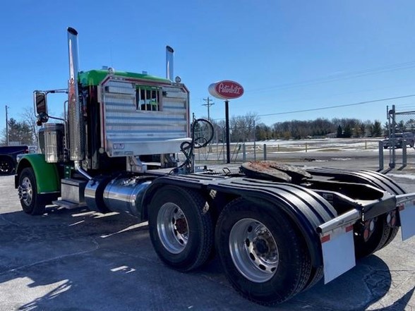 2023 Peterbilt 389 - image 5