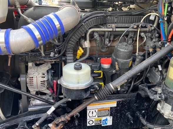 2019 Peterbilt 579 - image 7