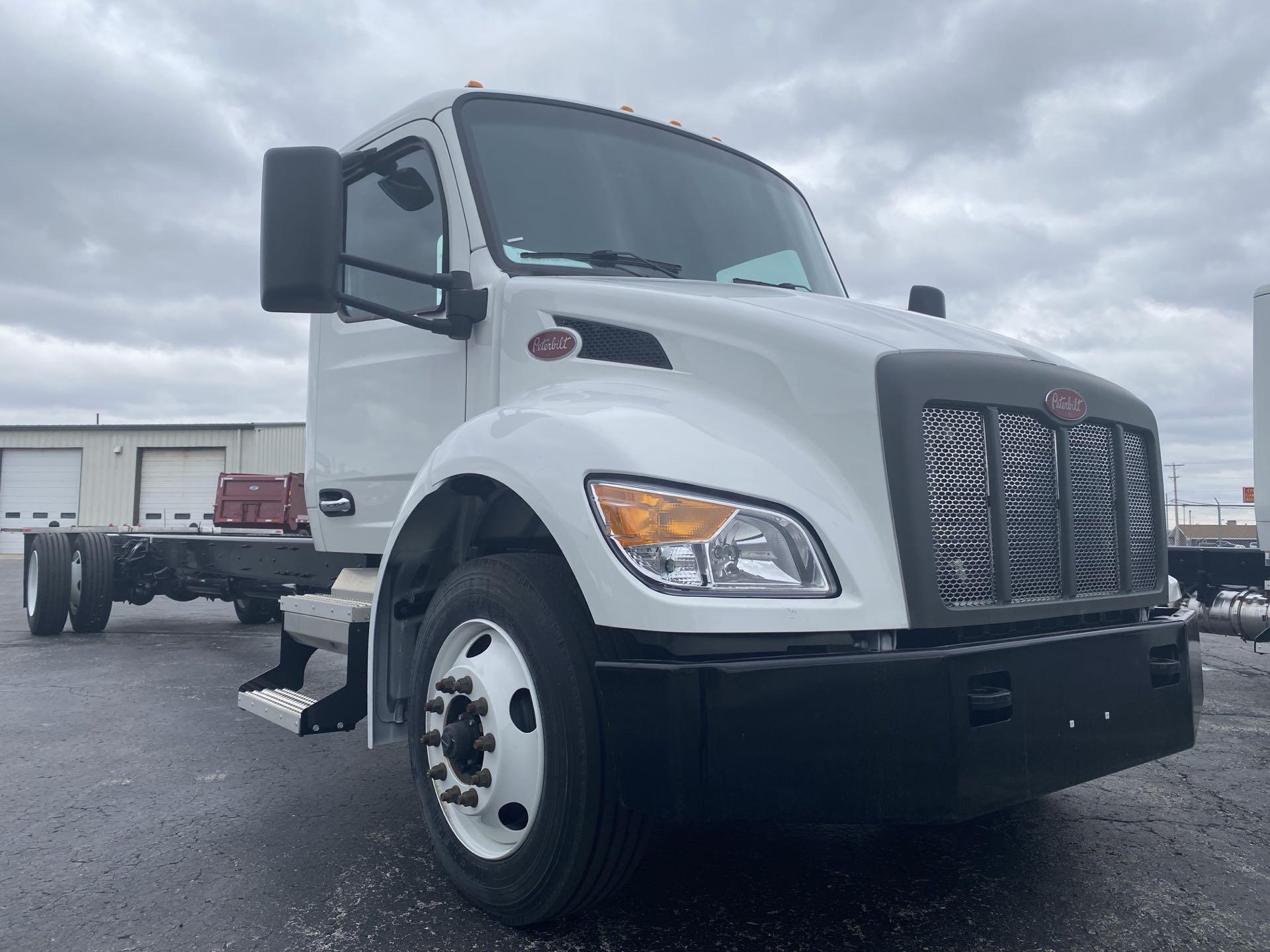 2024 Peterbilt - image 2