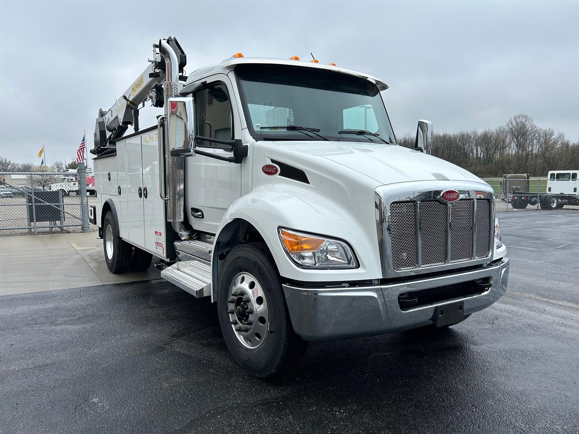 2025 Peterbilt - image 5