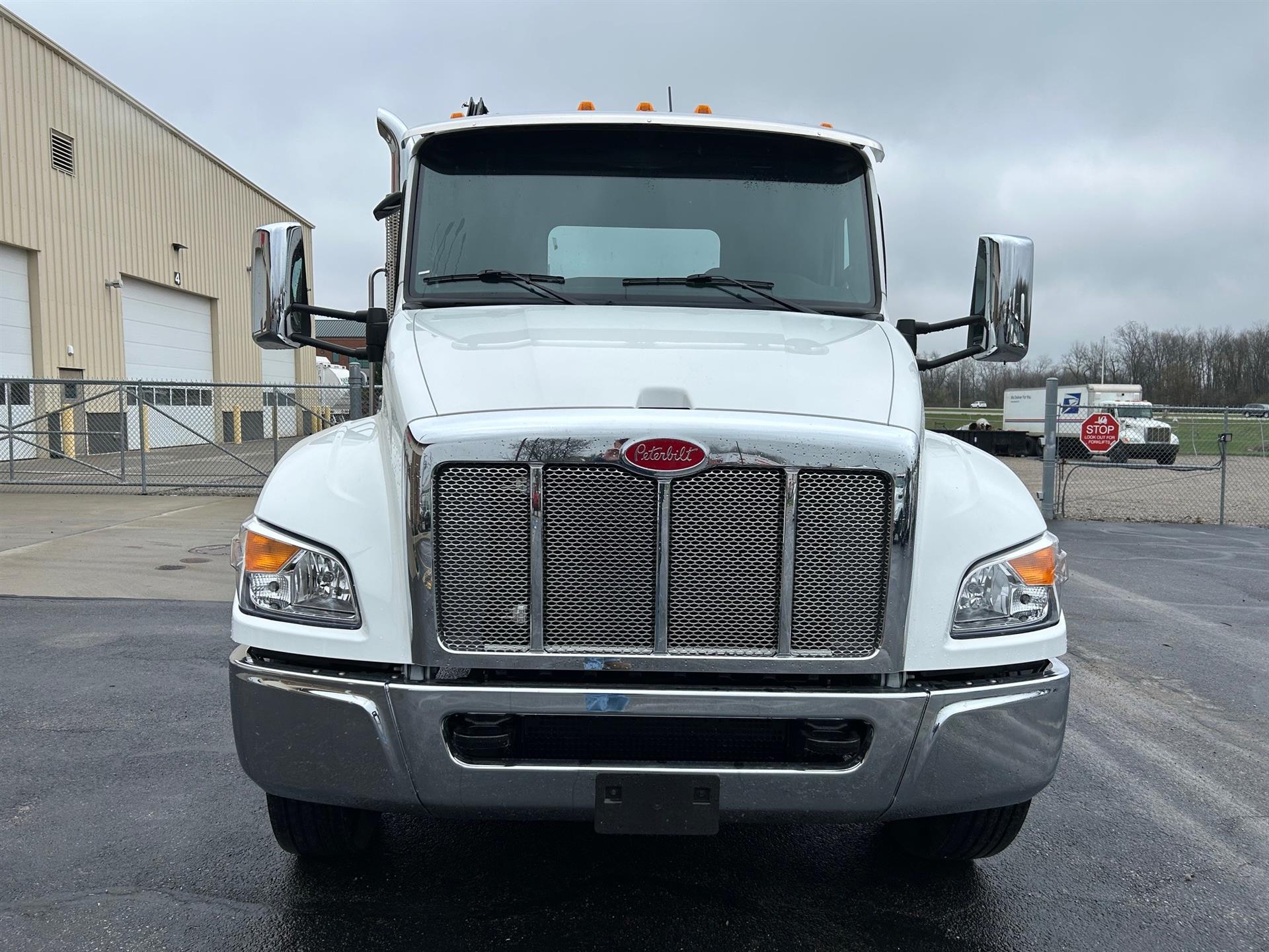 2025 Peterbilt - image 6