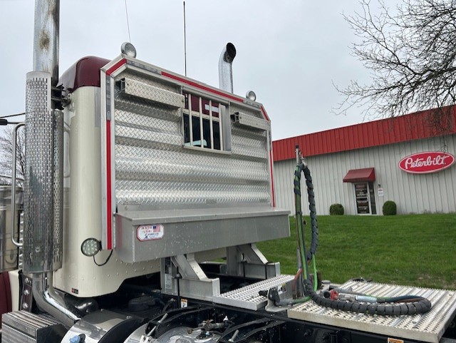2022 Peterbilt 389 - image 6