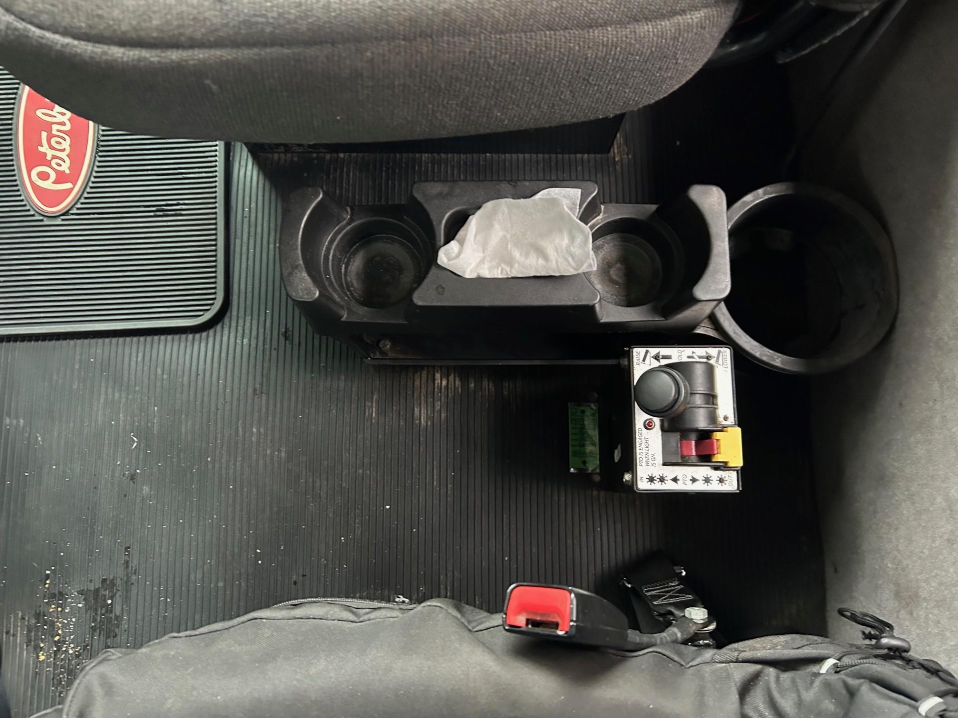 2022 Peterbilt 389 - image 17