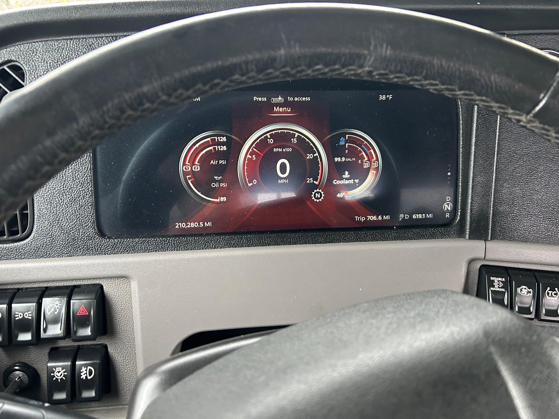 2022 Peterbilt 389 - image 13