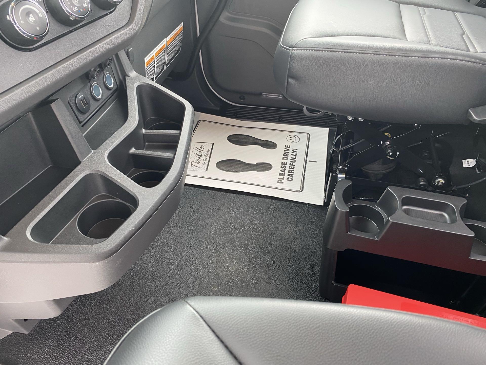 2025 Peterbilt 536 - image 10