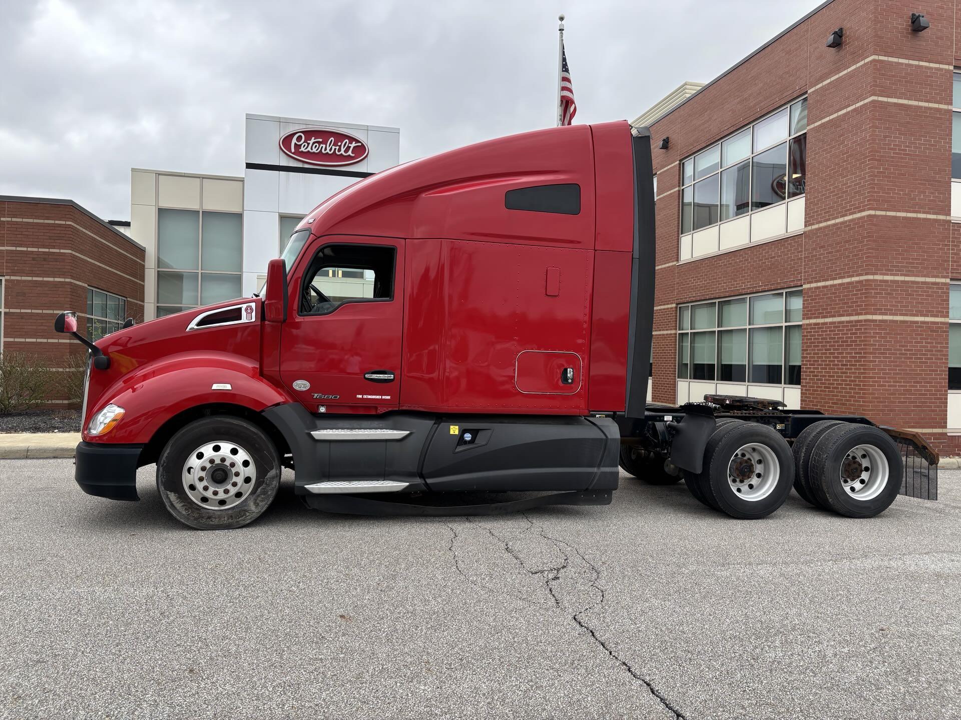 2017 Kenworth T680 Aerodyne