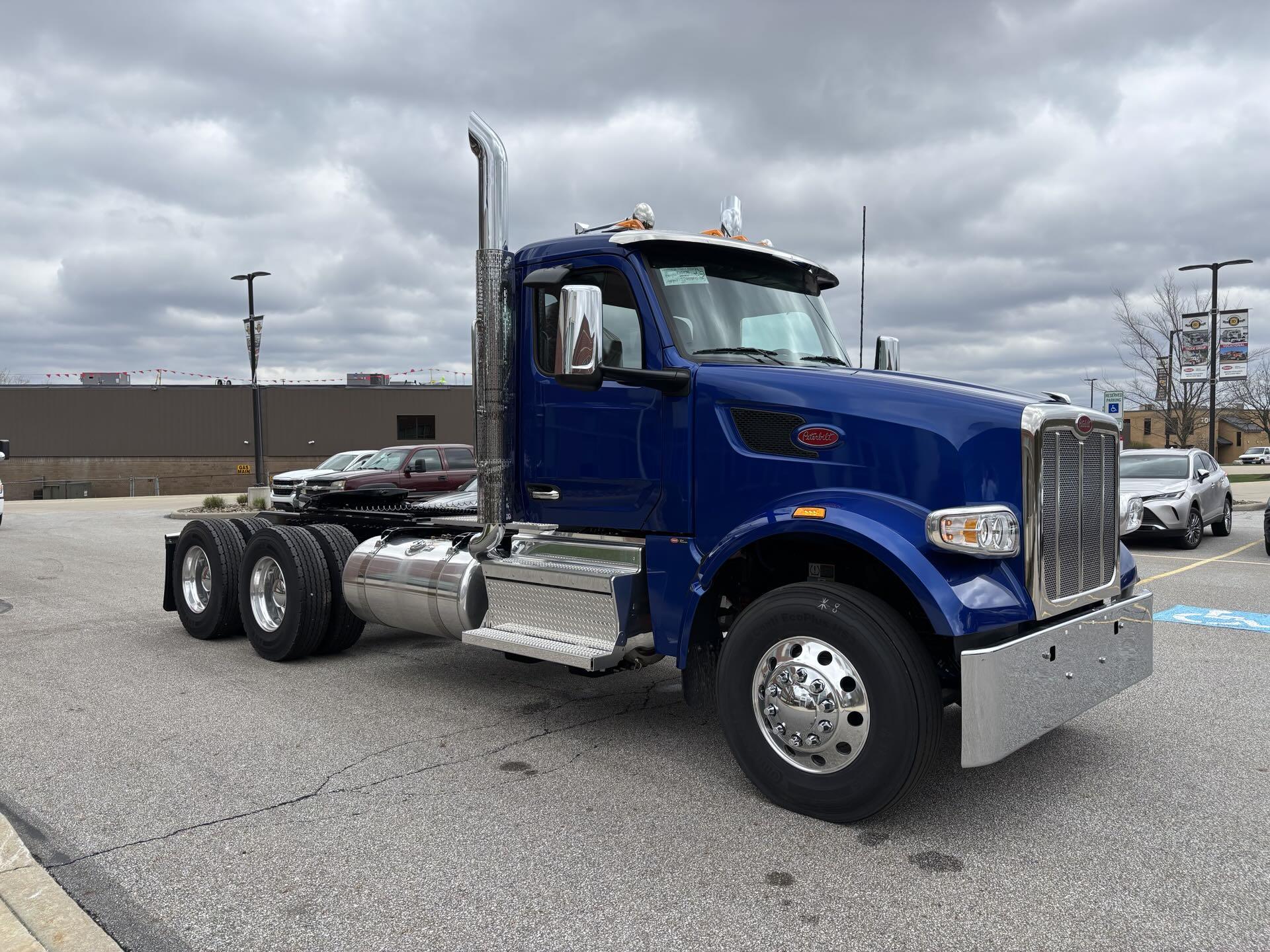 2025 Peterbilt 567