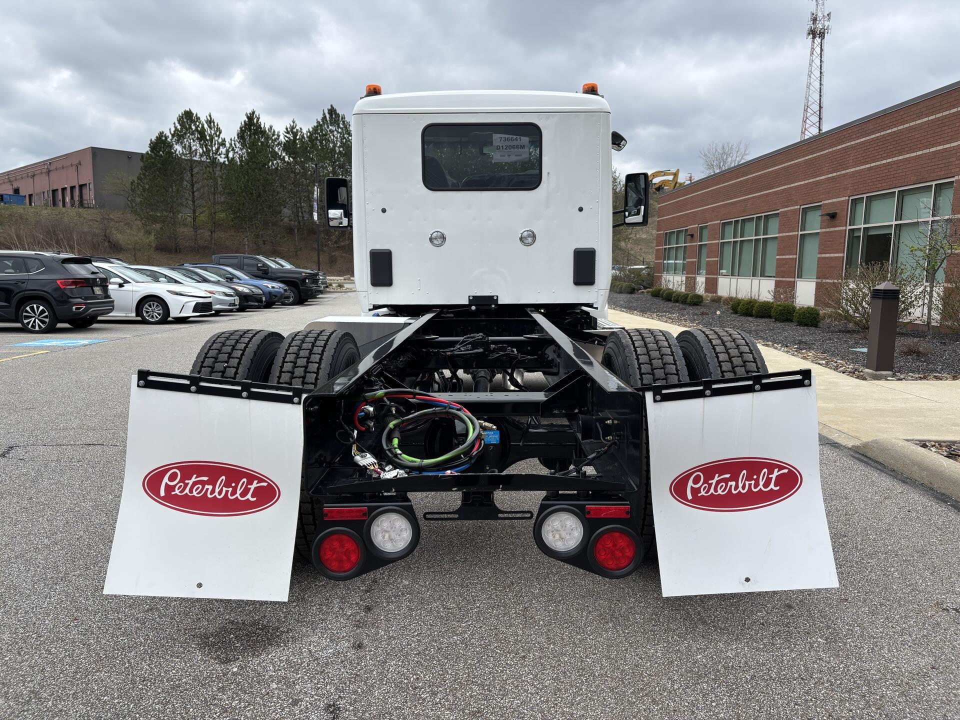 2025 Peterbilt 536 - image 6
