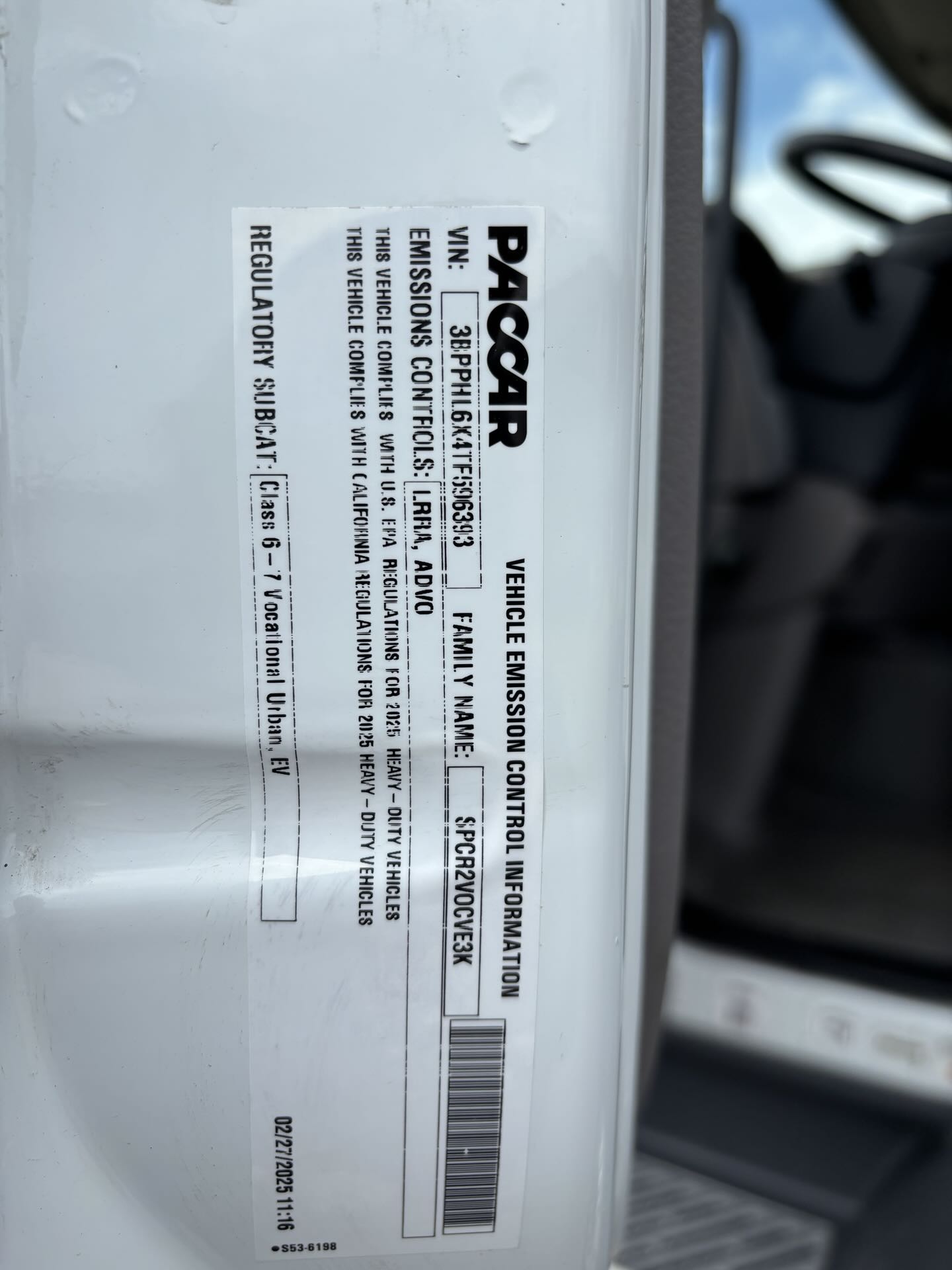 2026 Peterbilt 220EV - image 9