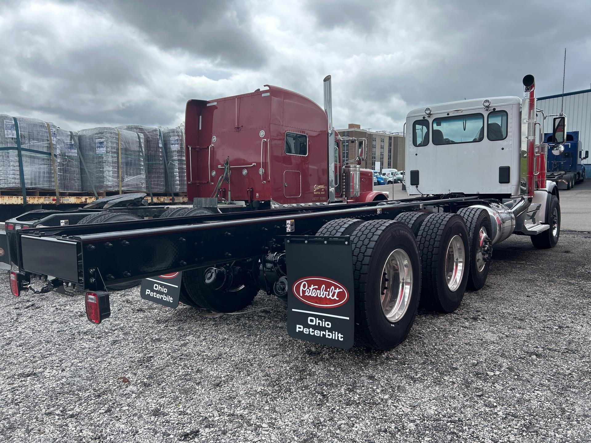 2025 Peterbilt - image 4