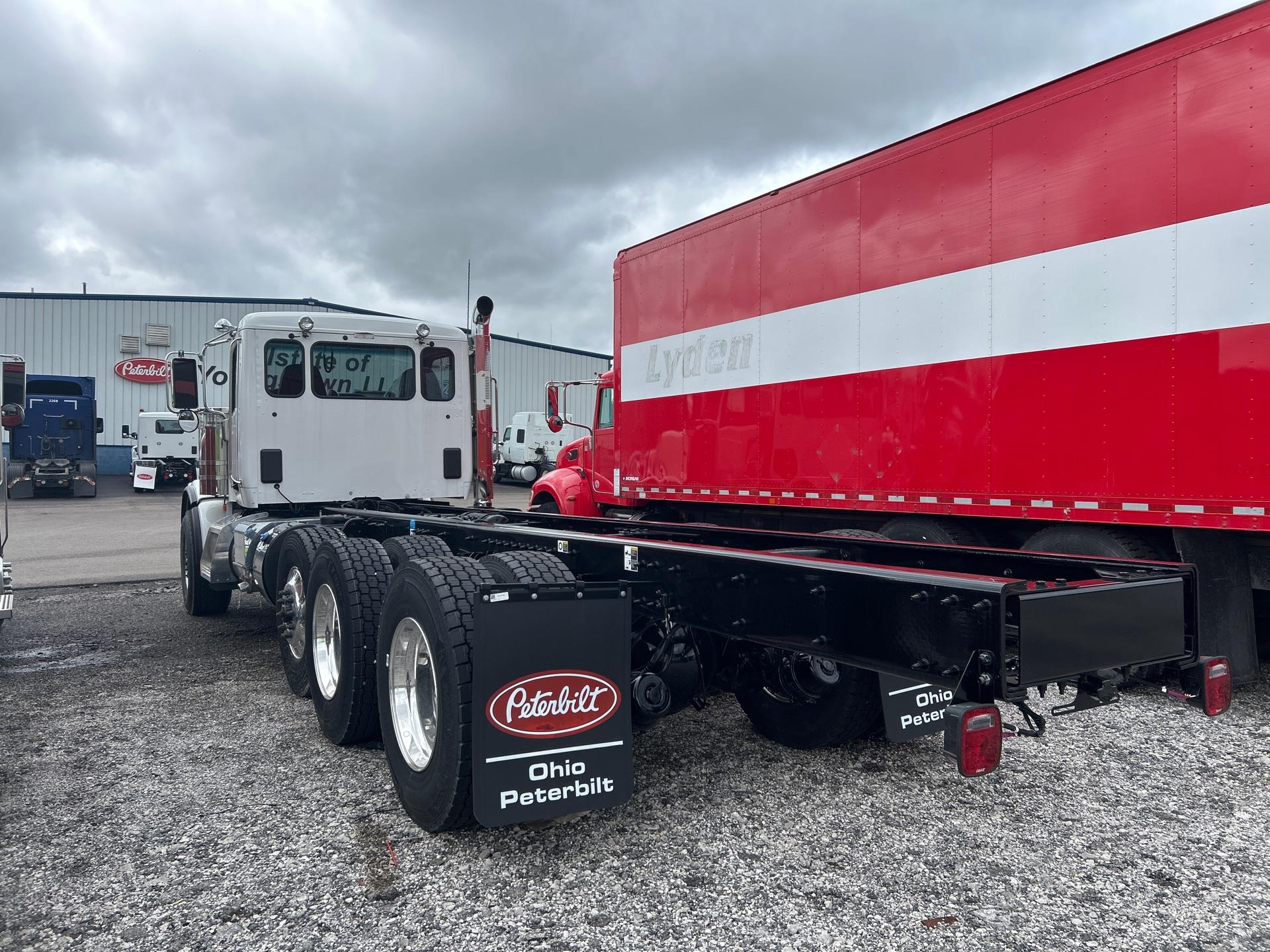 2025 Peterbilt - image 5