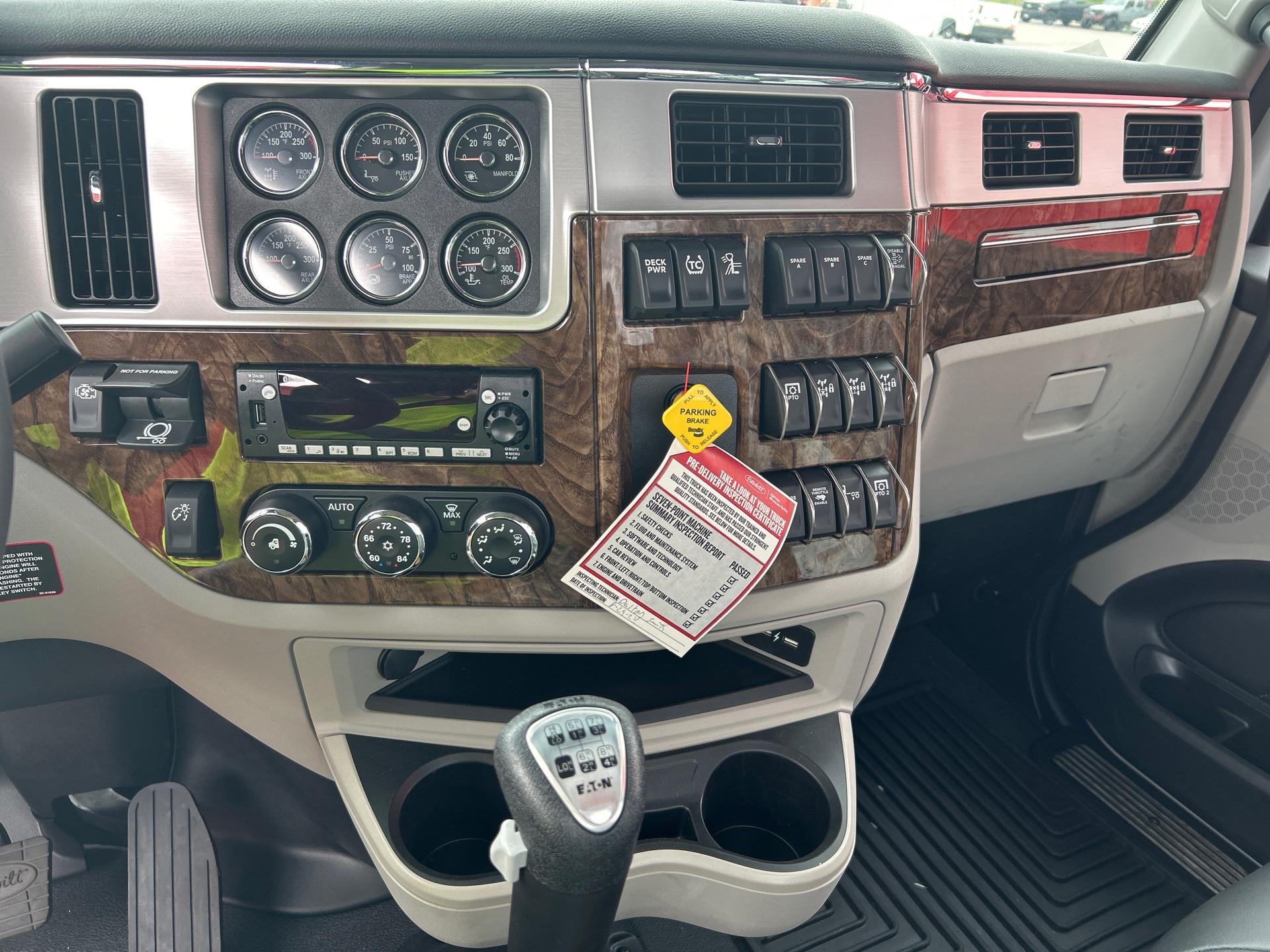 2025 Peterbilt - image 6
