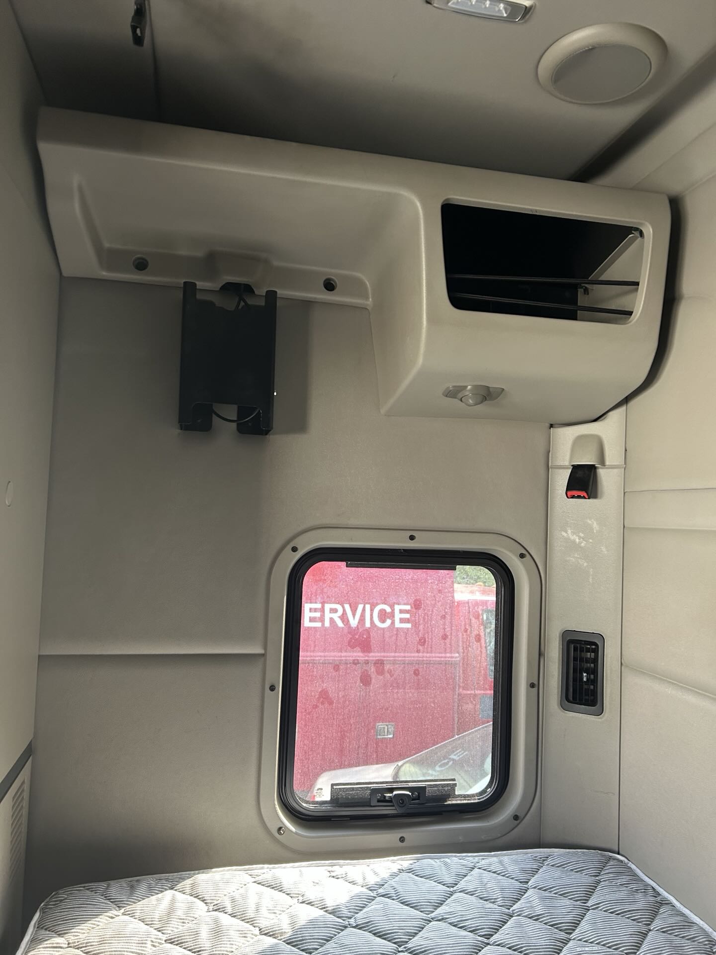 2020 Peterbilt 579 - image 17