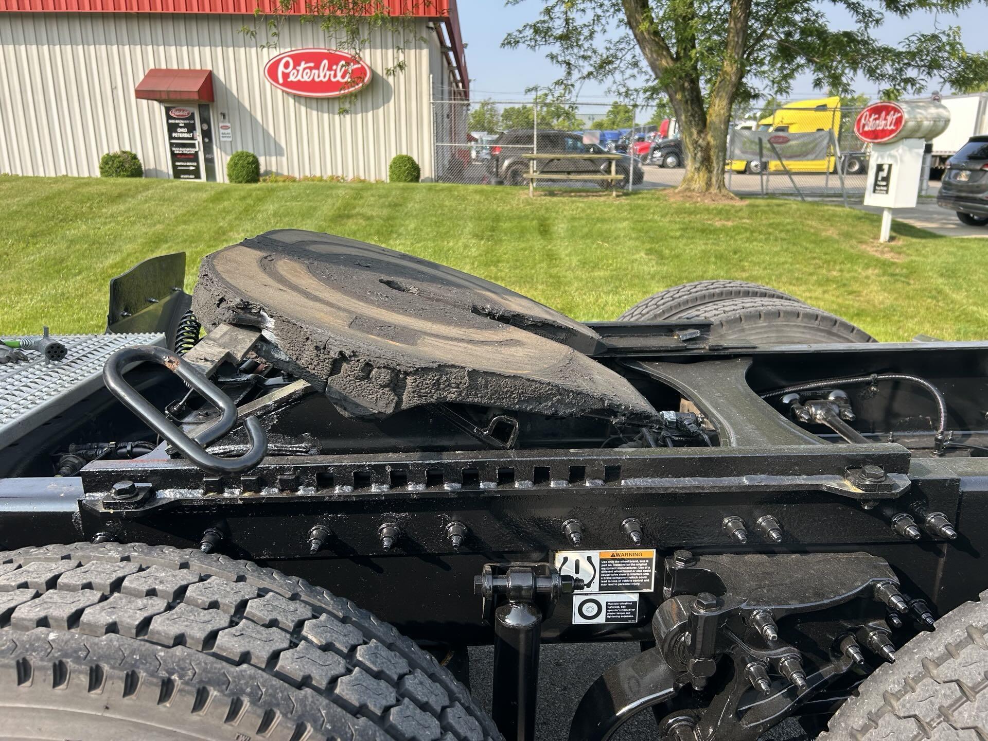 2020 Peterbilt 579 - image 26