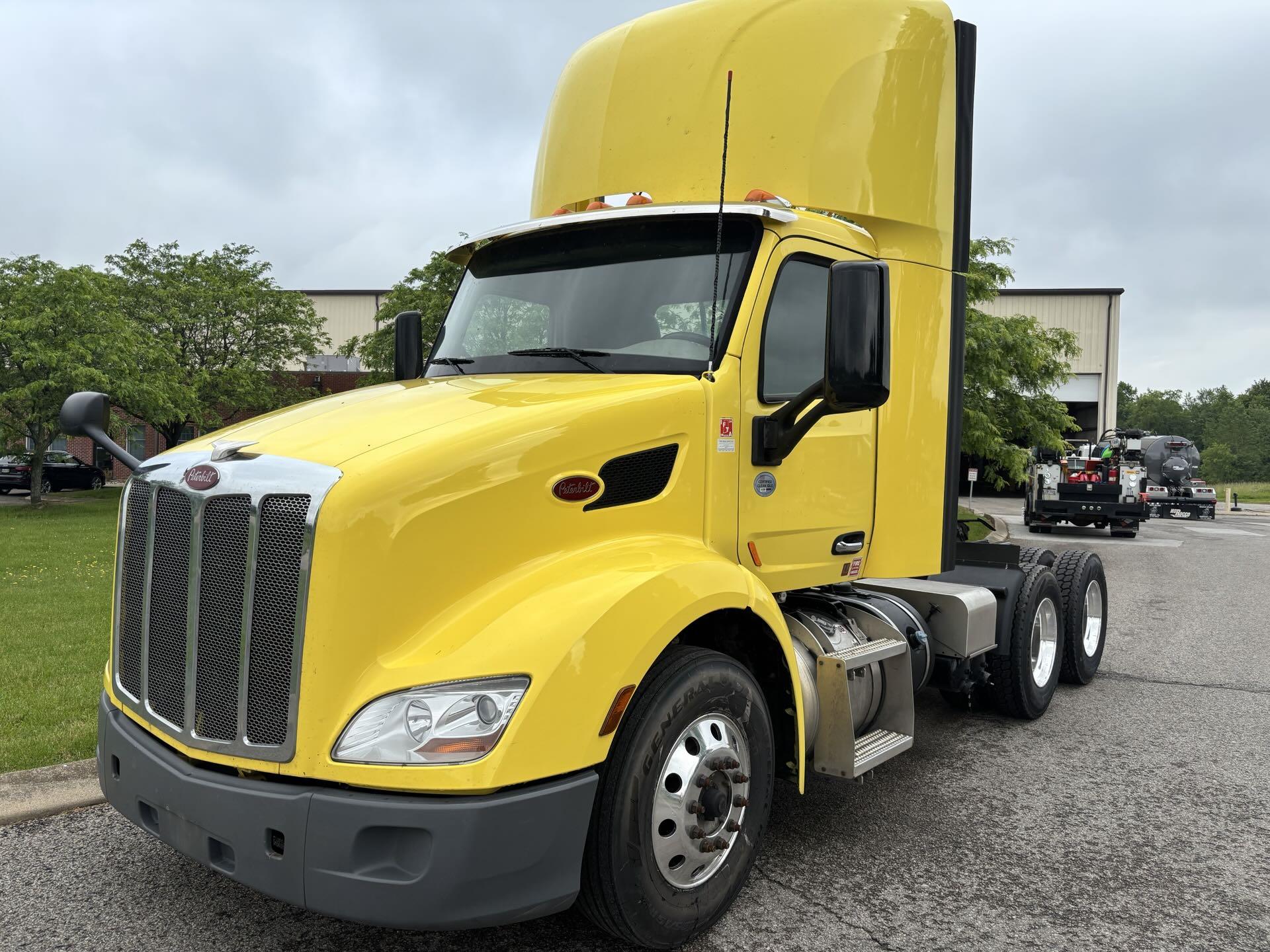 2021 Peterbilt 579