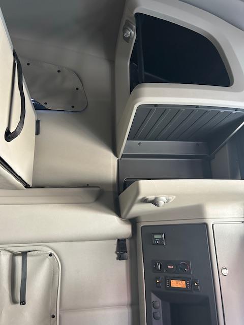 2021 Peterbilt 579 - image 19