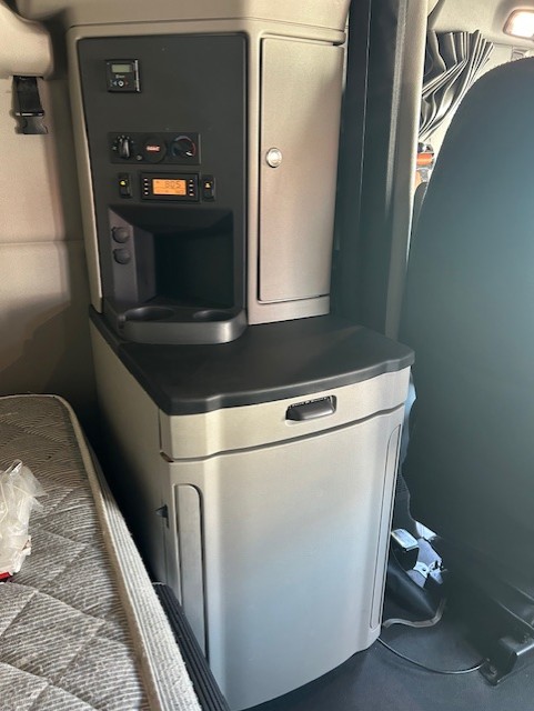 2021 Peterbilt 579 - image 20