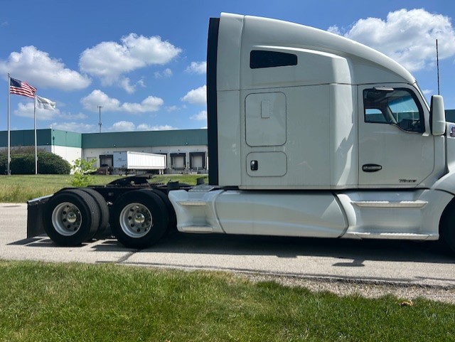 2020 Kenworth - image 3