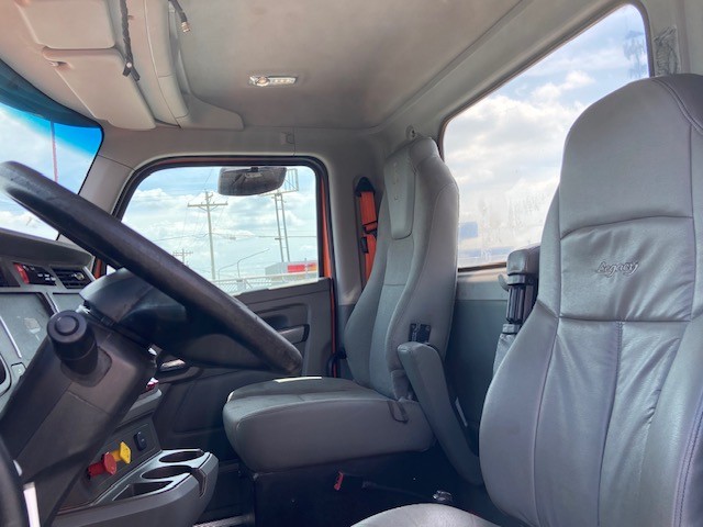 2019 Kenworth T880 - image 10