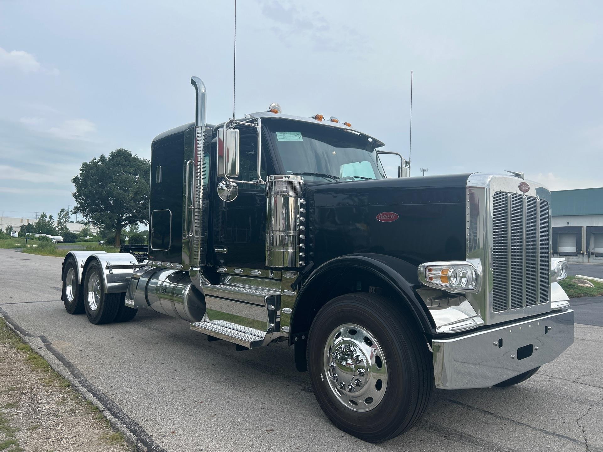 2026 Peterbilt - image 3