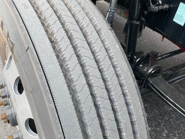 2021 Peterbilt 579 - image 9