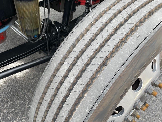 2021 Peterbilt 579 - image 13