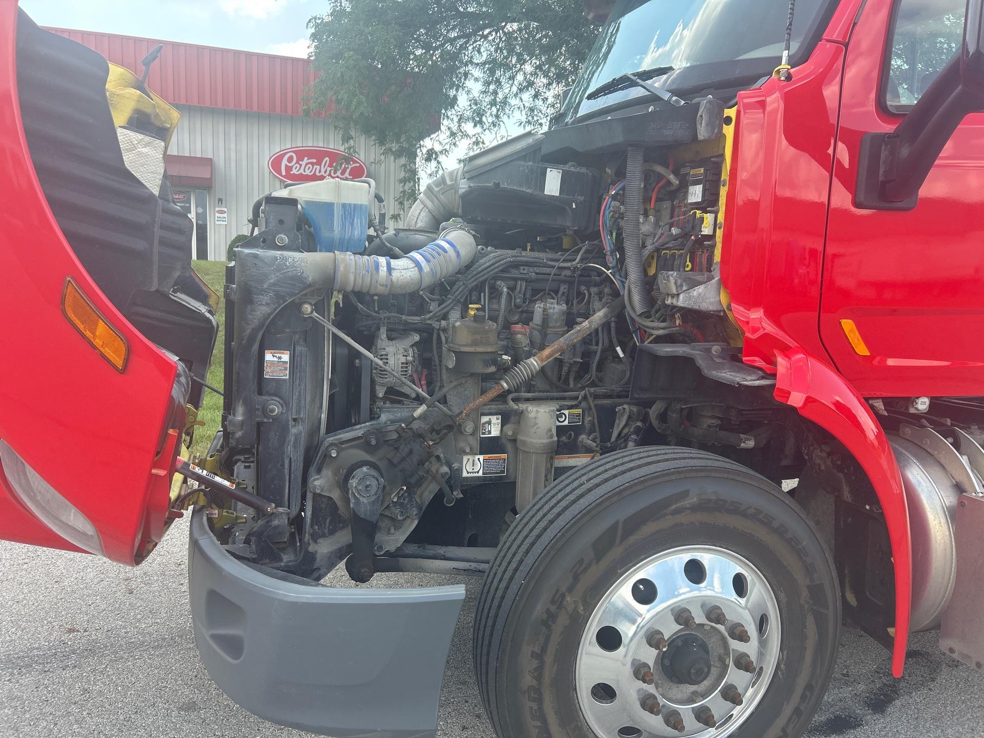 2021 Peterbilt 579 - image 8