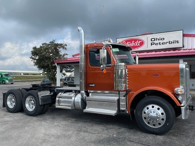 2026 Peterbilt - image 2