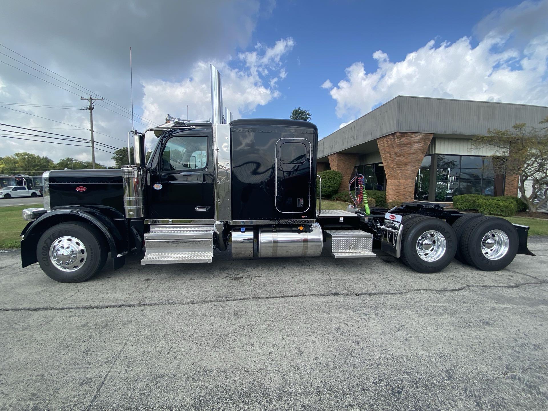 2026 Peterbilt - image 4