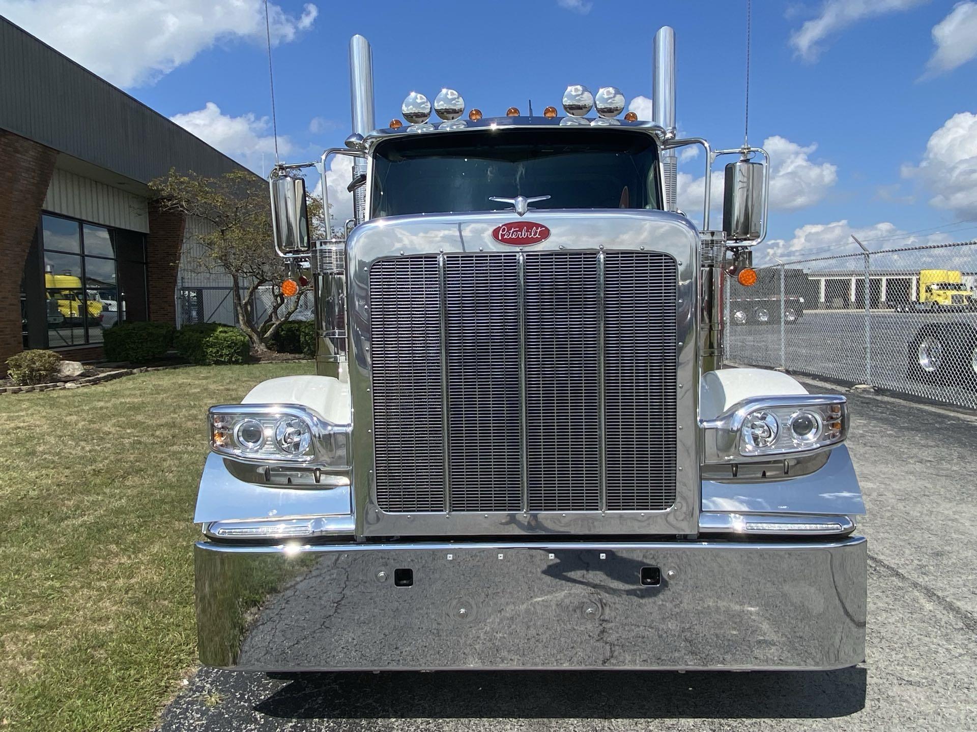 2026 Peterbilt - image 2
