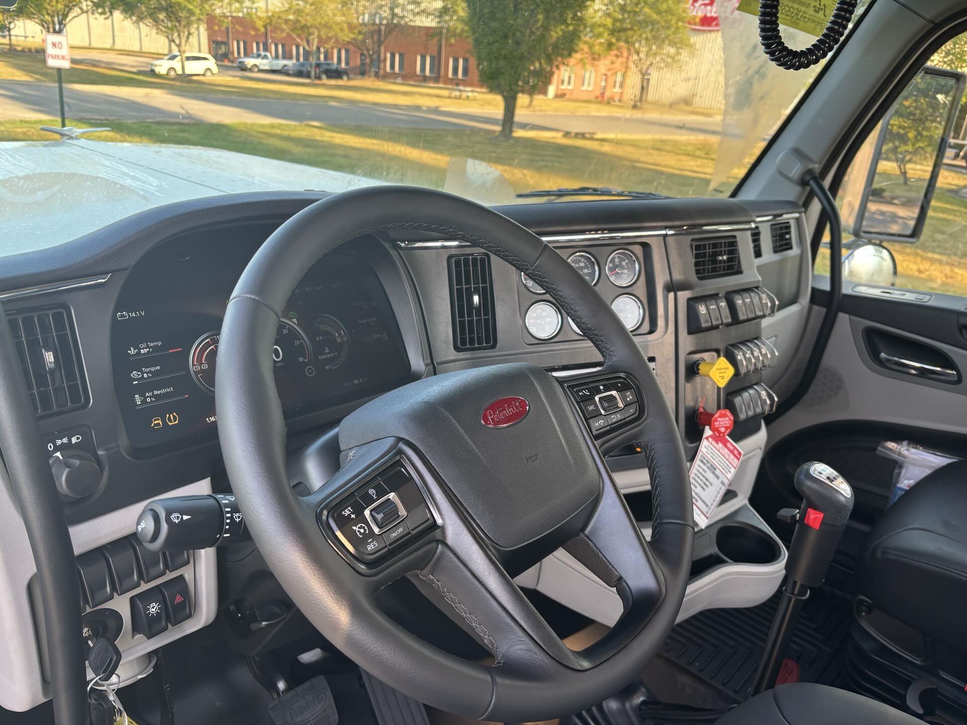 2026 Peterbilt - image 13