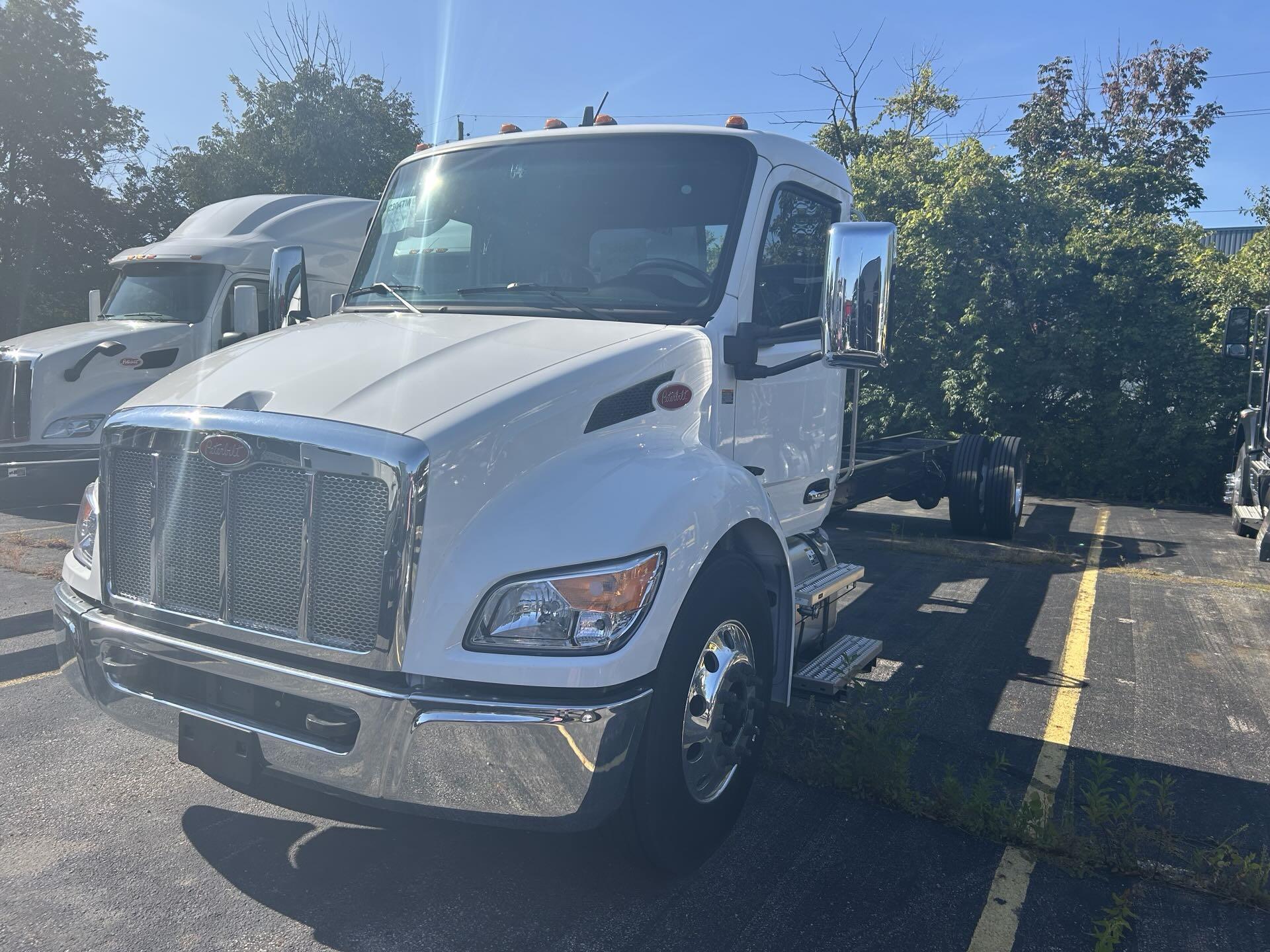 2025 Peterbilt 536
