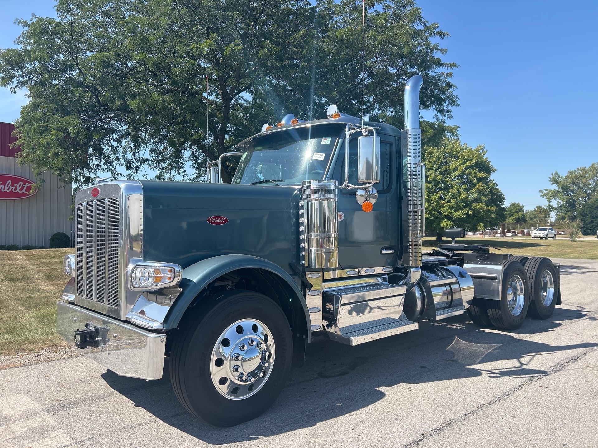 2026 Peterbilt 589