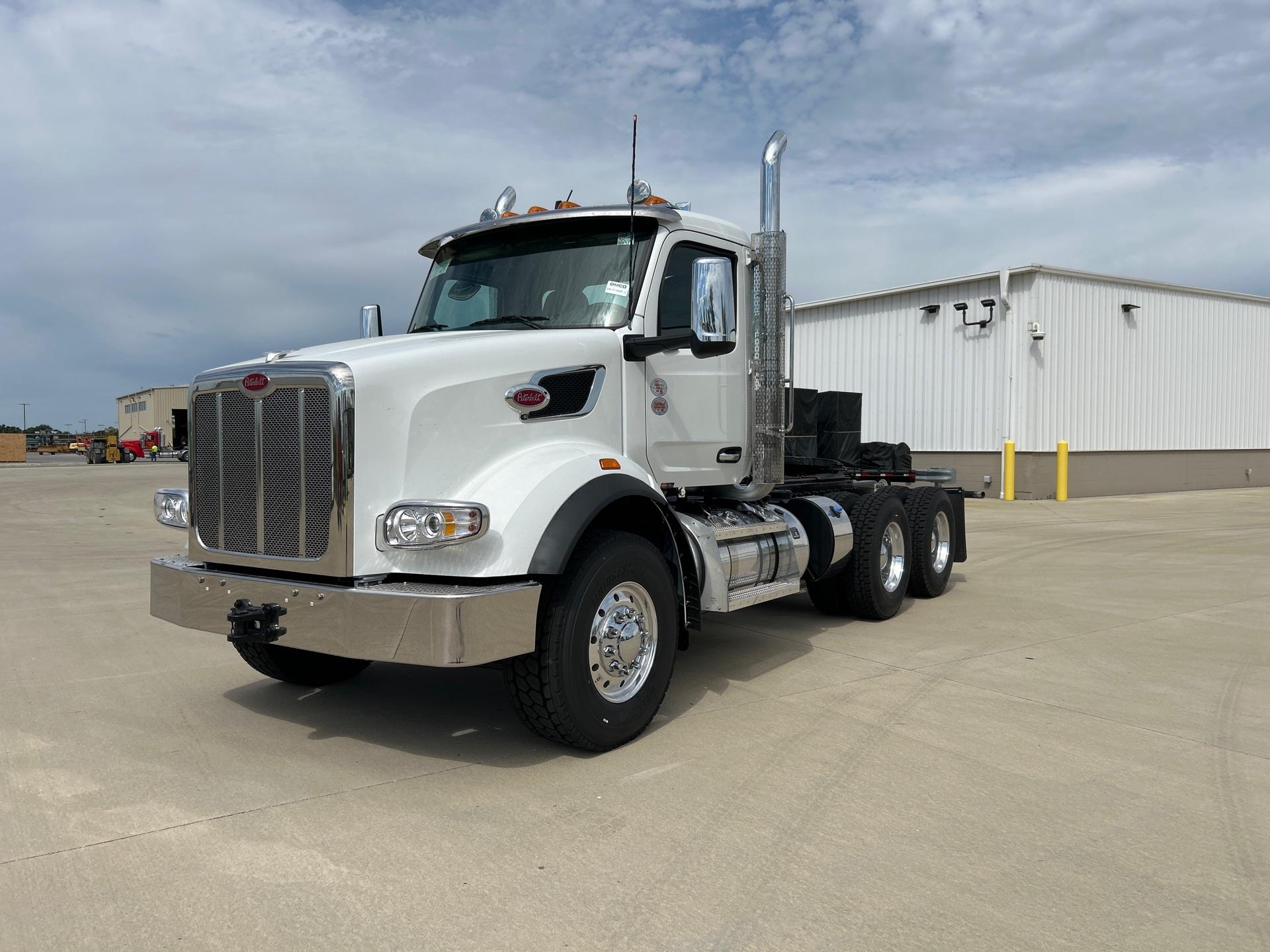 2026 Peterbilt 567