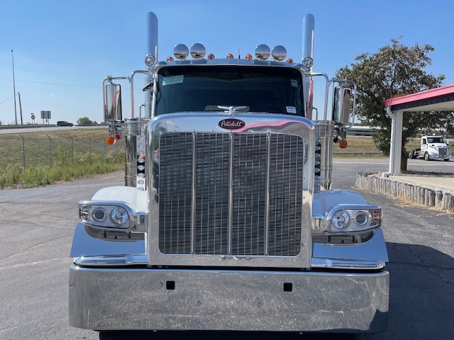 2026 Peterbilt - image 3