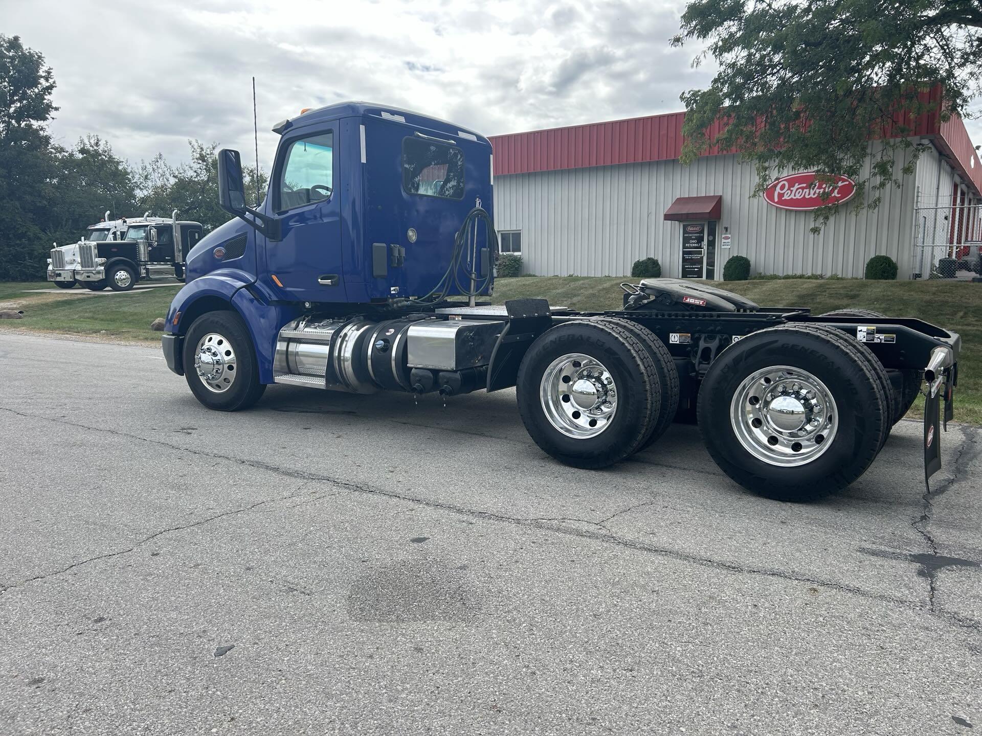 2021 Peterbilt 579 - image 6