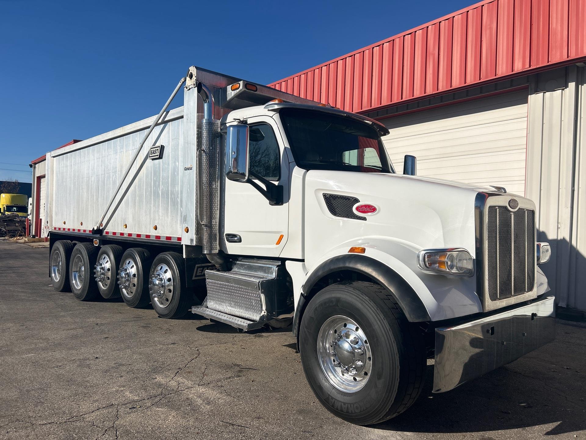 2020 Peterbilt 567