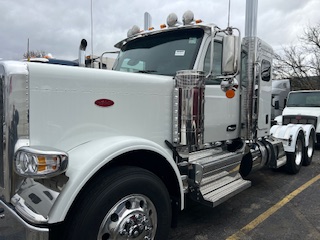 2026 Peterbilt 589
