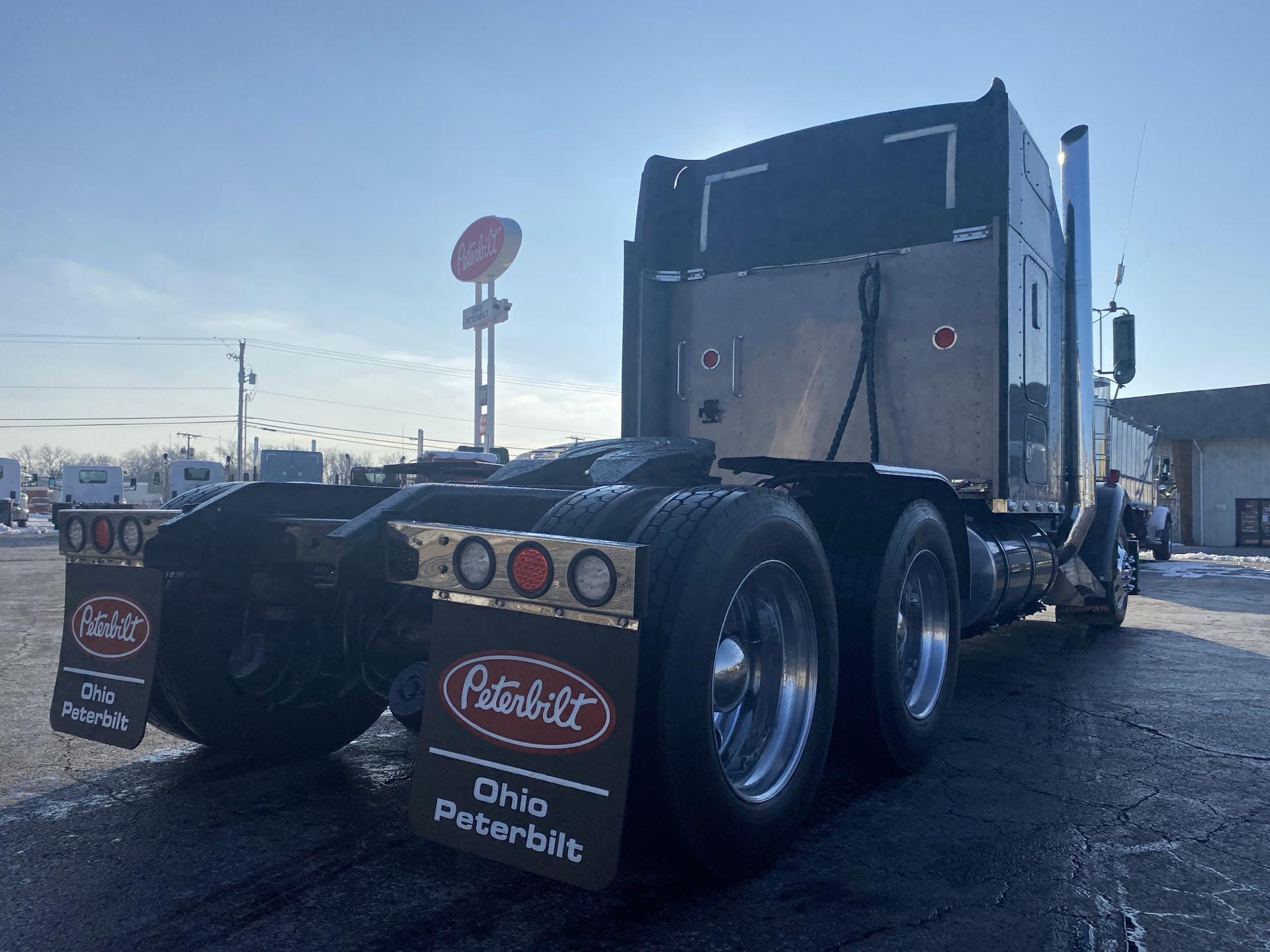 2000 Kenworth W900 - image 6