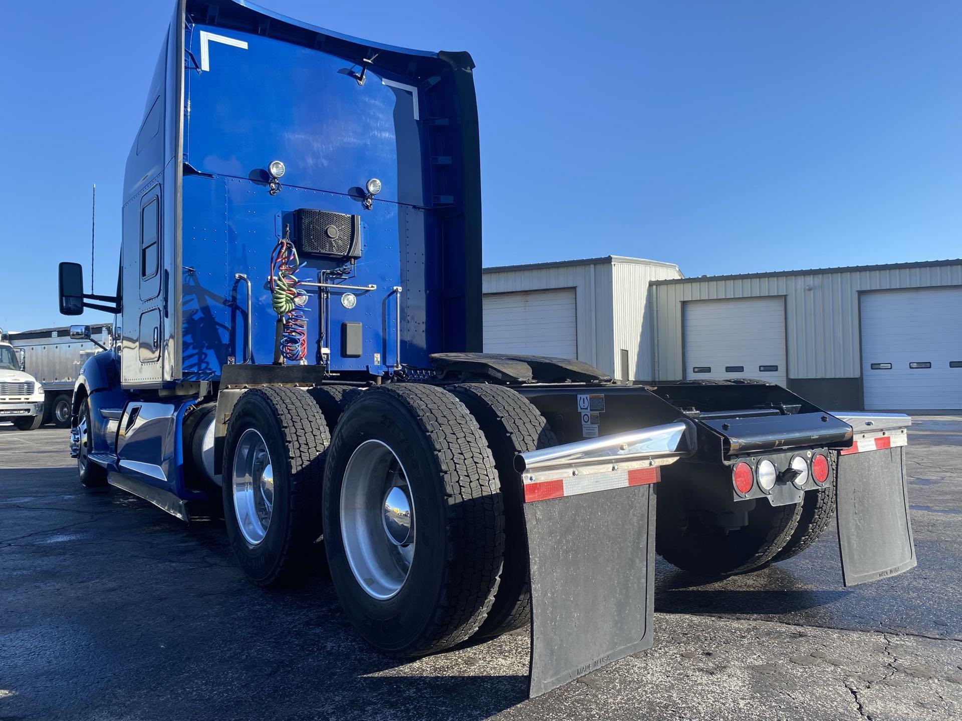 2021 Kenworth T680 - image 5