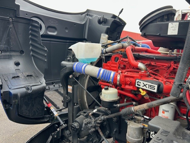 2021 Peterbilt 579 - image 9