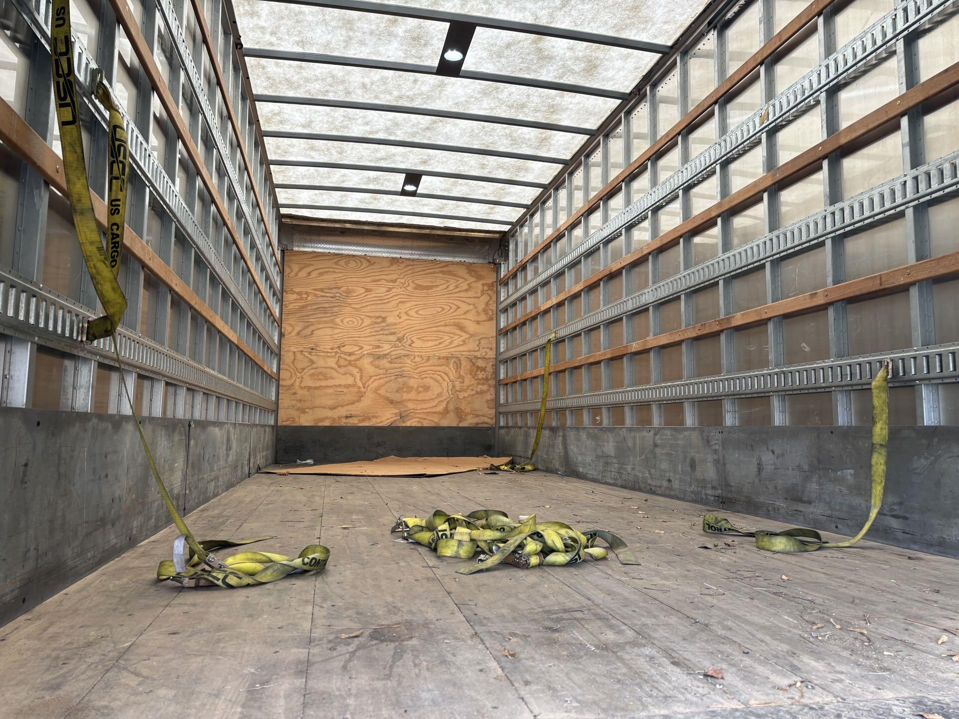 2025 Kenworth - image 7